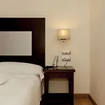 Bovedas 4* בדאחוז