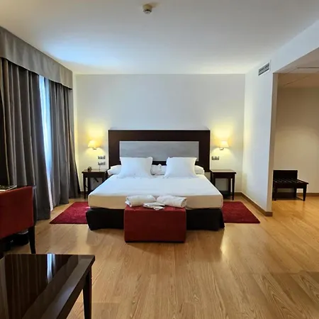 Bovedas Ξενοδοχείο Μπανταχόθ