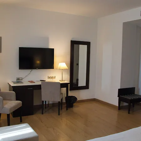 Hotel Bovedas 4*