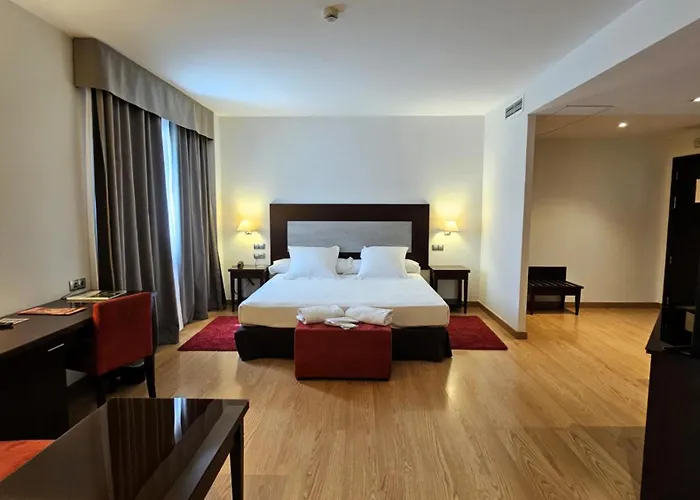 Bovedas Отель Бадахос